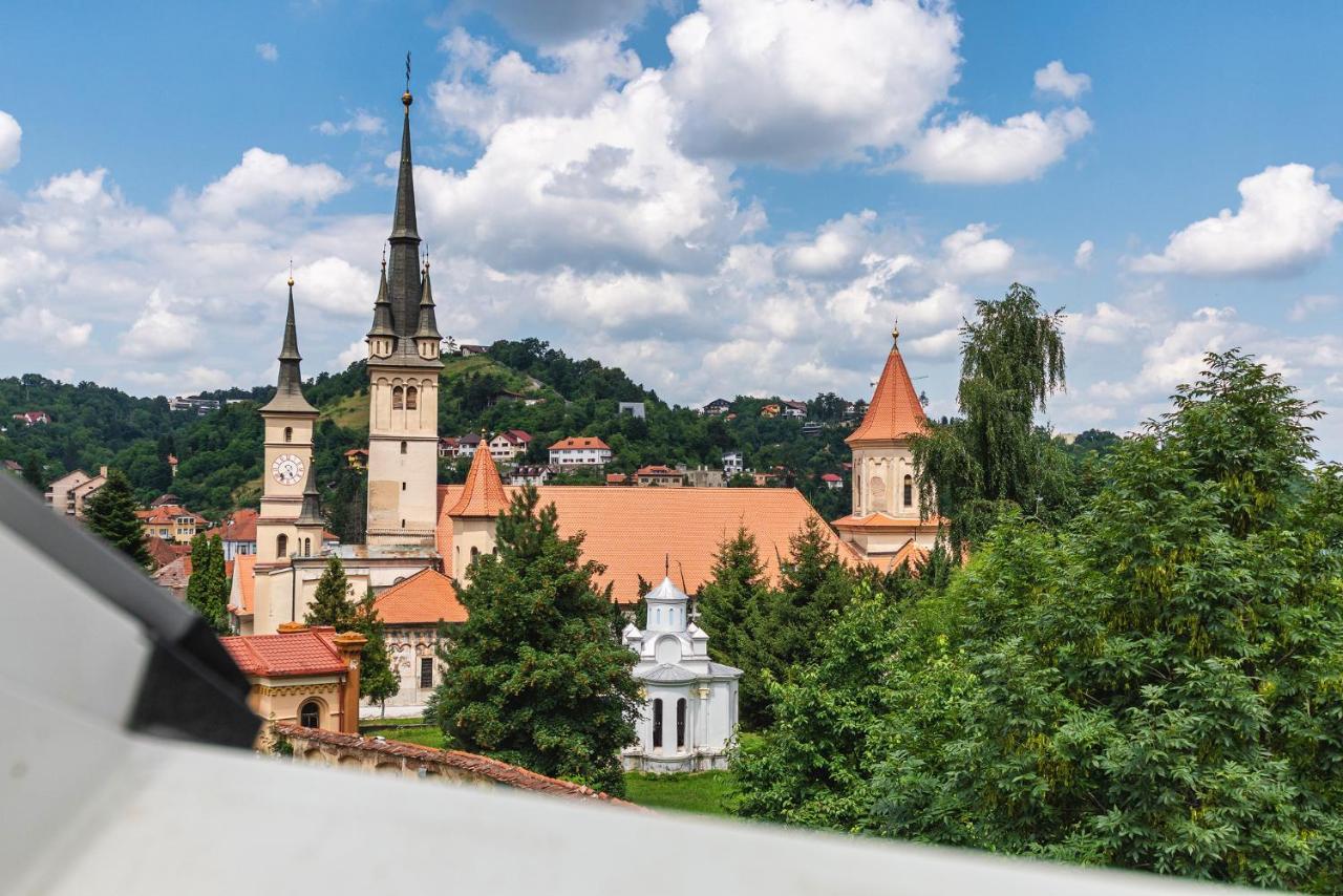 Nikolas Haus Brasov Luaran gambar